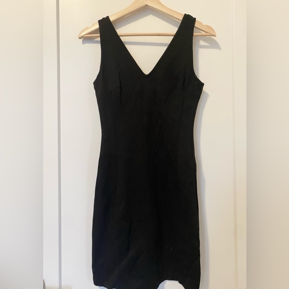 Dynamite Black Sleeveless Zip Dress - Picture 1 of 2